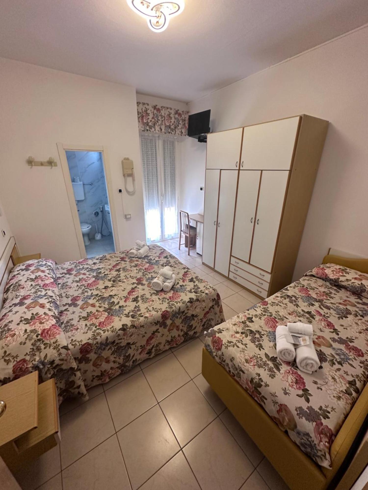 Hotel Ilde Rimini Kültér fotó
