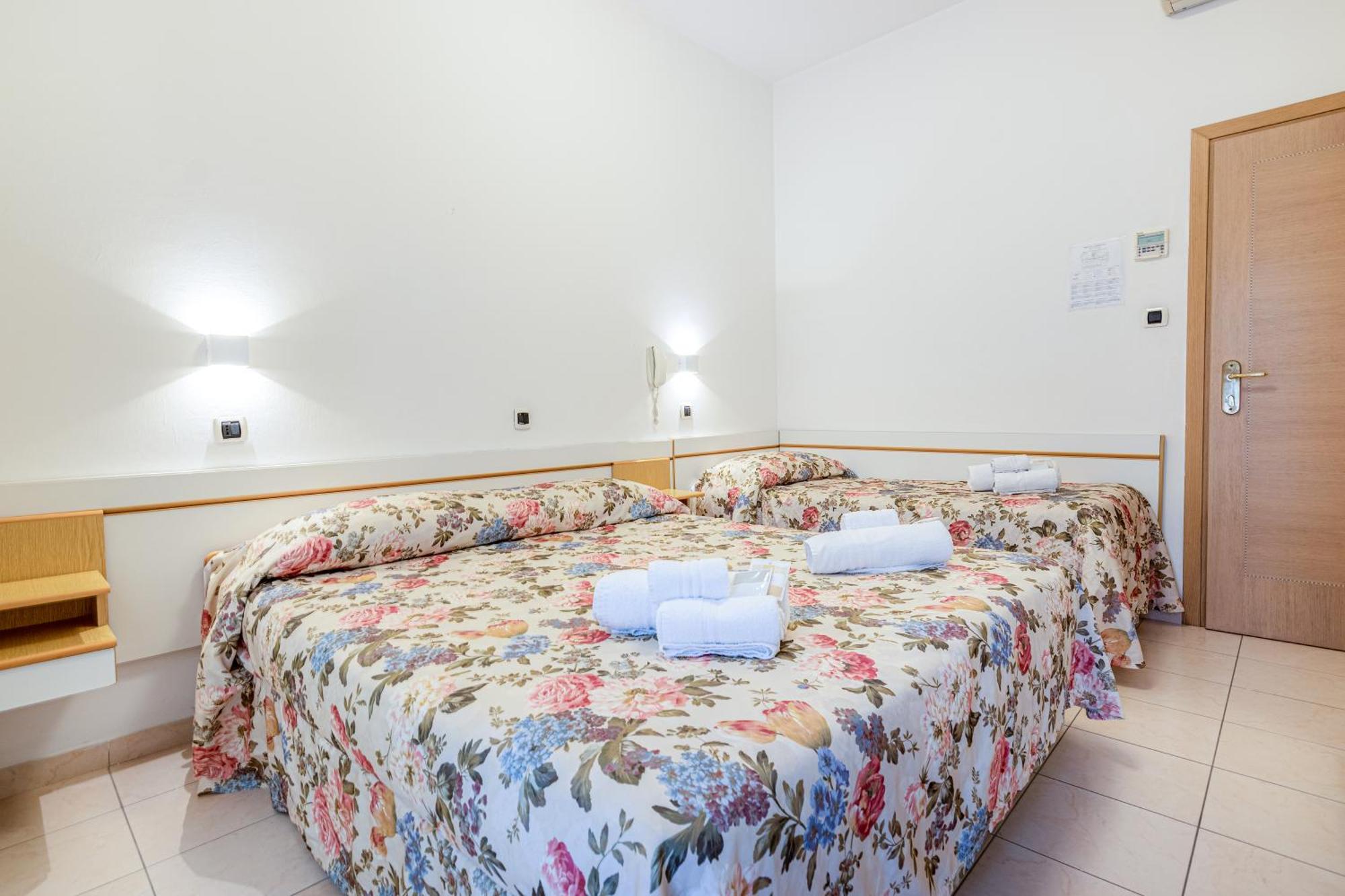 Hotel Ilde Rimini Kültér fotó