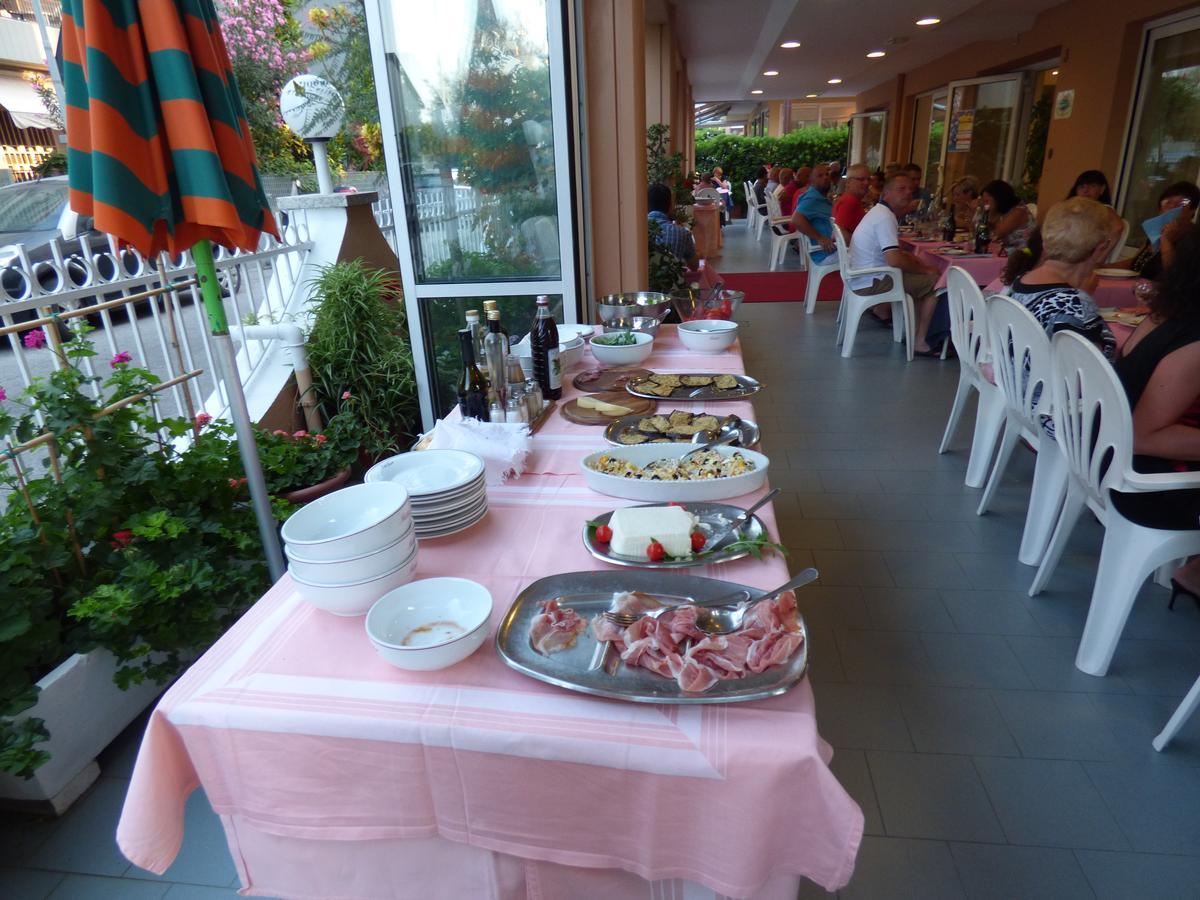 Hotel Ilde Rimini Kültér fotó